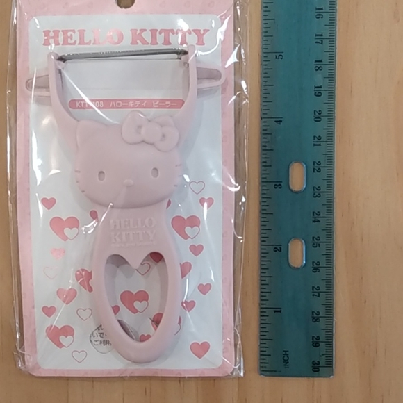 New Sanrio Hello Kitty Kitchen Peeler - Picture 3 of 4
